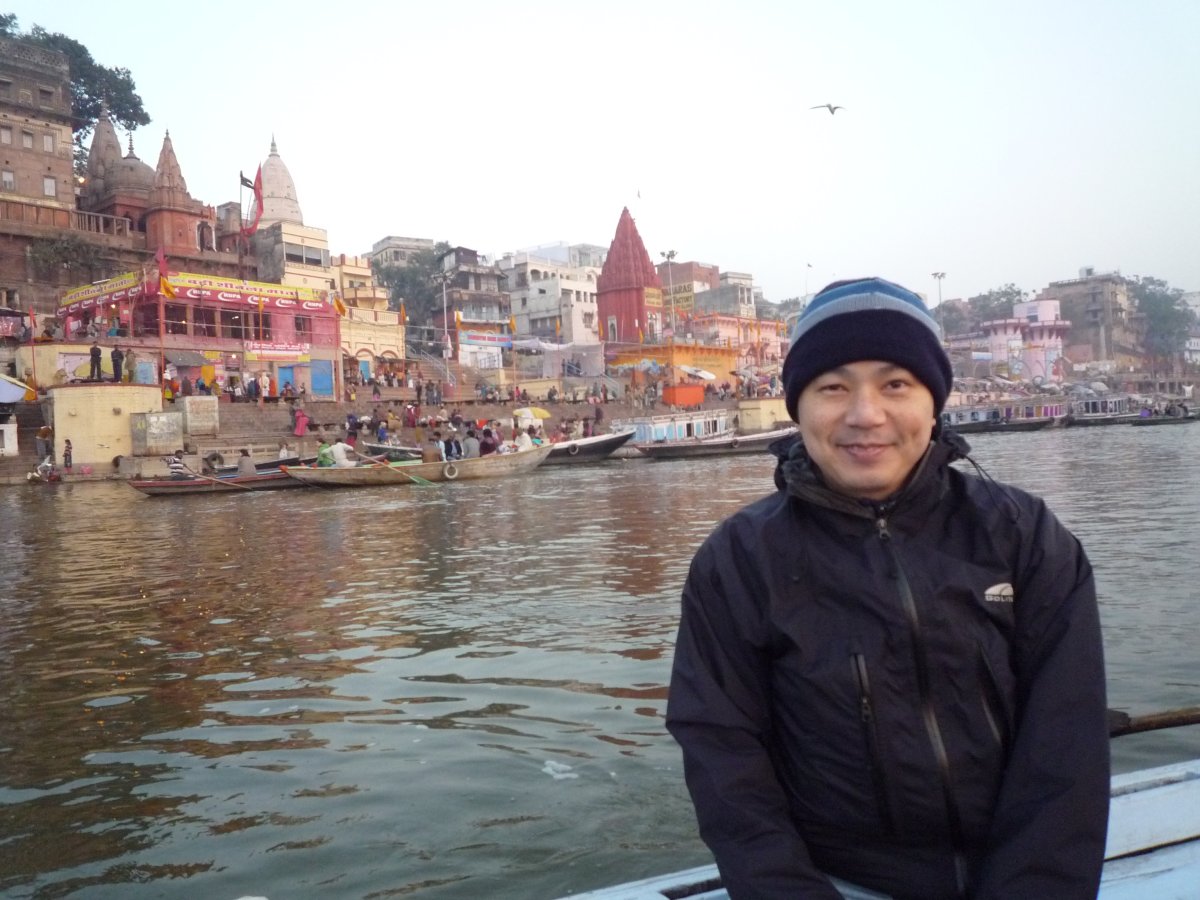 Sunrise - Bank of river Ganga95